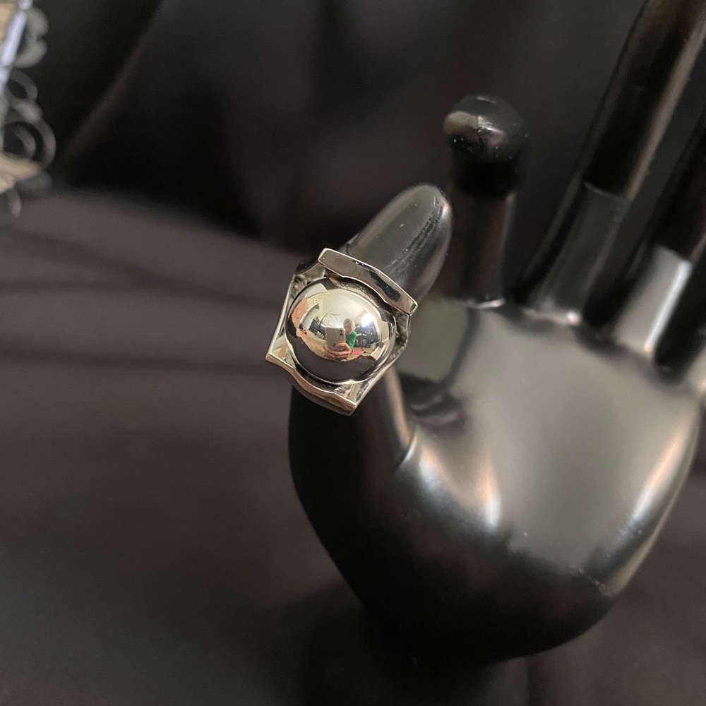 Sterling silver designer ring. Size 8